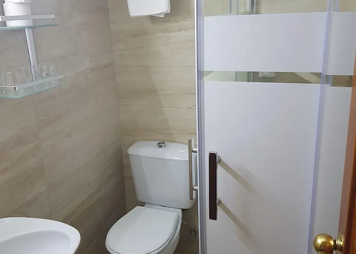 ホスタル バイア 2* カディス