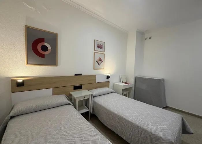 ホスタル バイア 2*