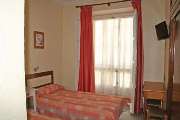 ホスタル バイア