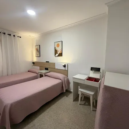Bahia Πανσιόν 2*