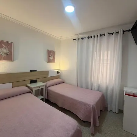 Πανσιόν Bahia 2*